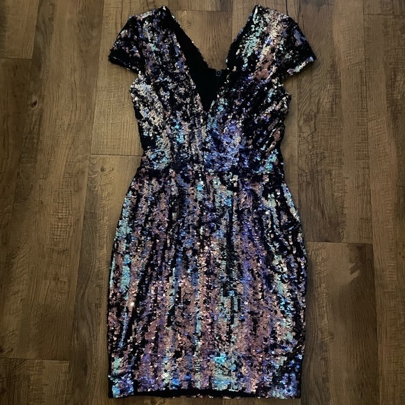 DRESS THE POPULATION Zoe Brushstroke Mini Dress - Picture 2 of 4
